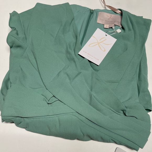 Gal Meets Glam Crisscross Bodice Dress - Picture 6 of 7